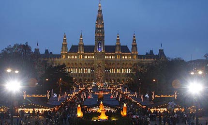 szervuszausztria_rathaus.jpg