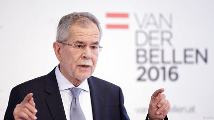 szervuszausztria_van-der-bellen.jpg